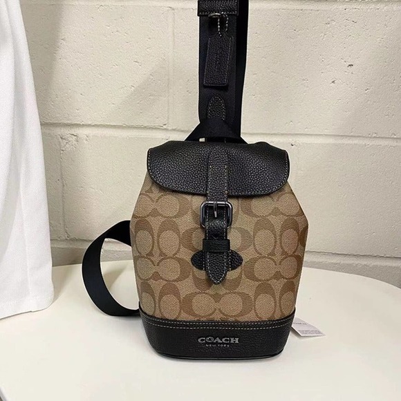 Coach CB928 Hudson Small Pack In Signature Canvas Gunmetal/Khaki/Black - Picture 1 of 10